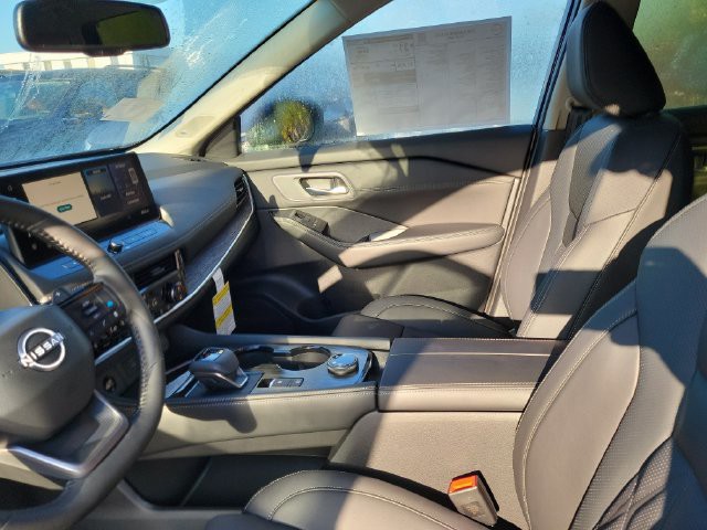 New 2026 Blue Nissan Platinum image 18