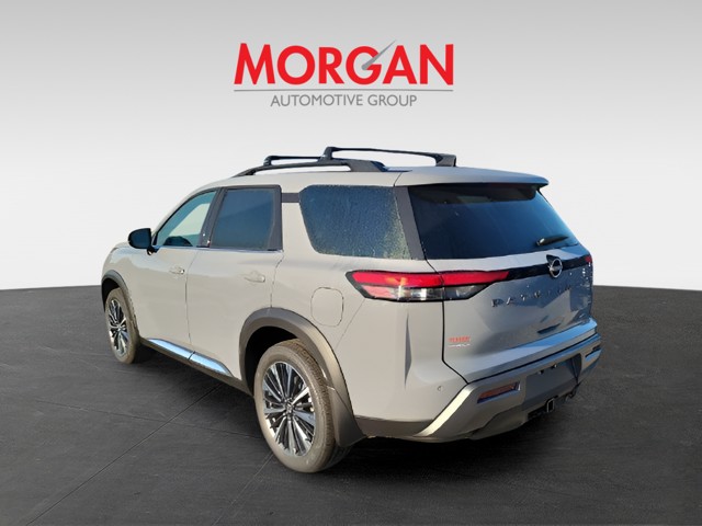 New 2026 Gray Nissan Platinum image 3