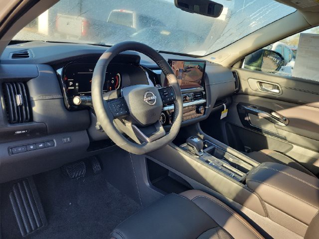 New 2026 Gray Nissan Platinum image 17