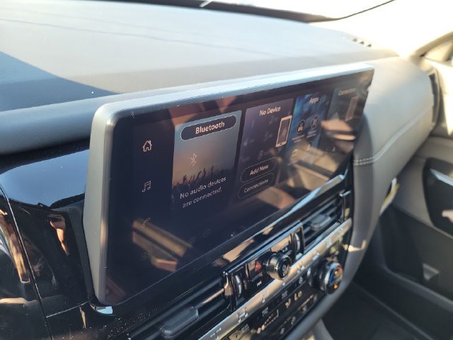 New 2026 Gray Nissan Platinum image 28