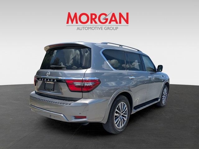 Used 2022 Gray Nissan SV image 4