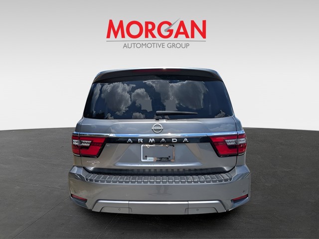 Used 2022 Gray Nissan SV image 5