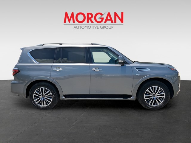 Used 2022 Gray Nissan SV image 3