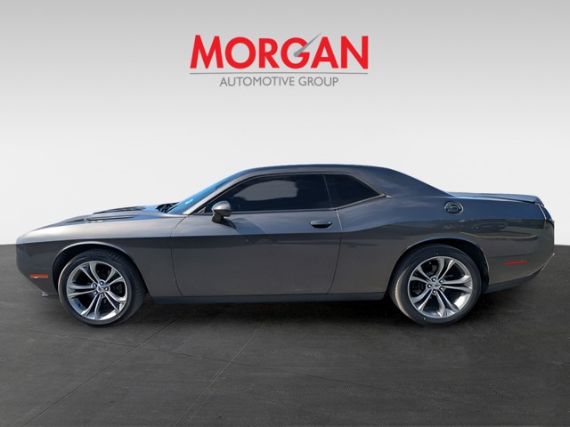 Used 2020 Gray Dodge SXT image 6