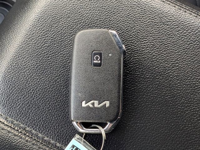 Used 2023 Black Kia X-Line image 33