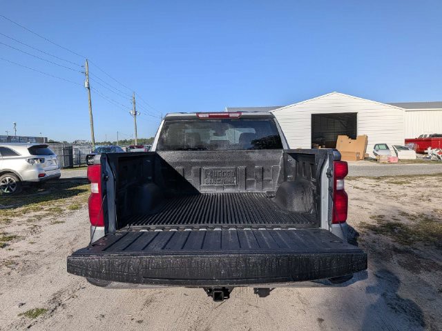 Used 2025 Gray Chevrolet LT image 12