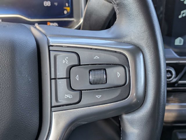 Used 2025 Gray Chevrolet LT image 25