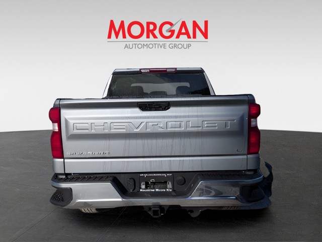 Used 2025 Gray Chevrolet LT image 4