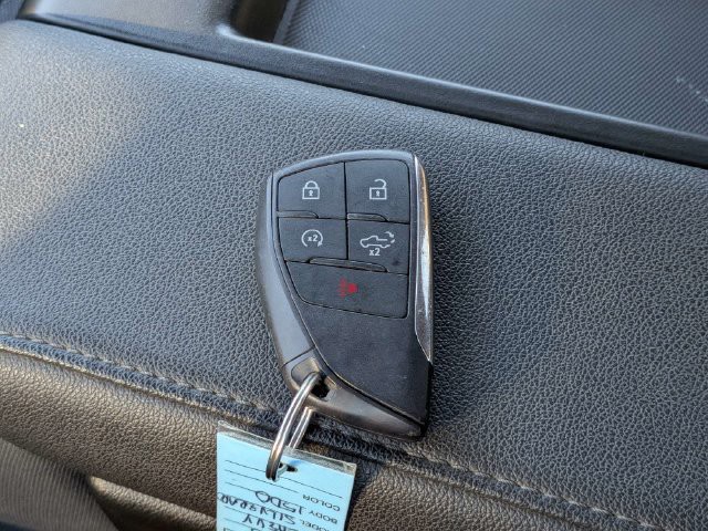 Used 2025 Gray Chevrolet LT image 32