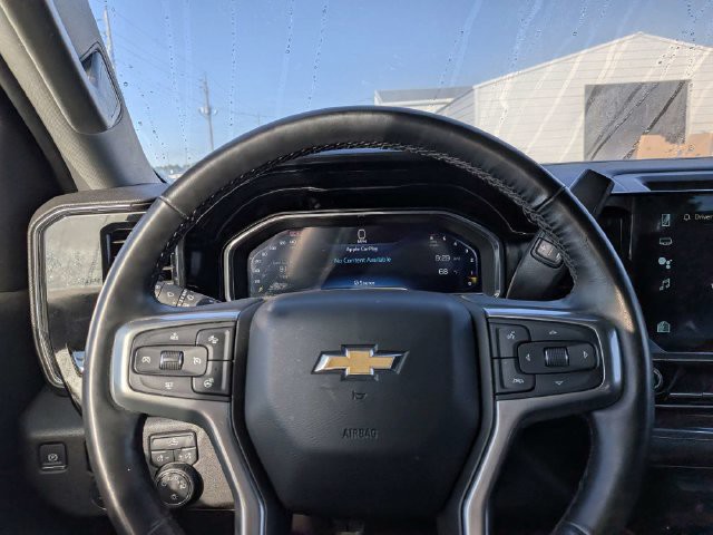 Used 2025 Gray Chevrolet LT image 23