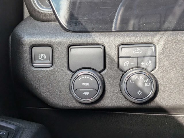 Used 2025 Gray Chevrolet LT image 21