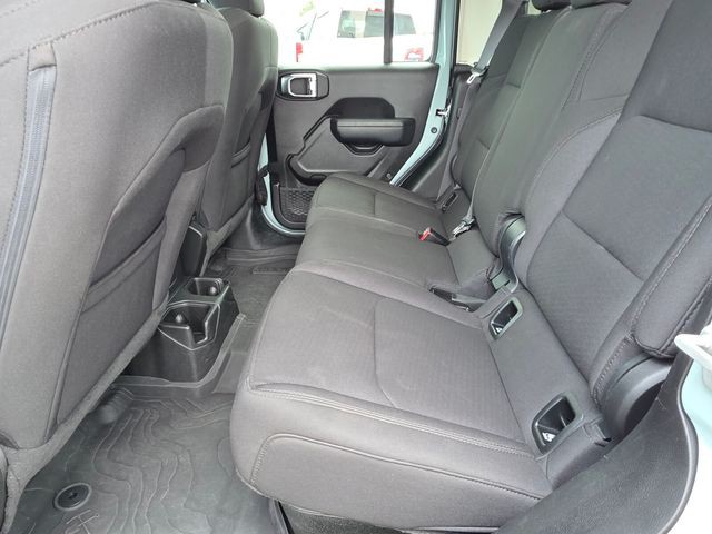 Used 2023  Jeep Willys image 18