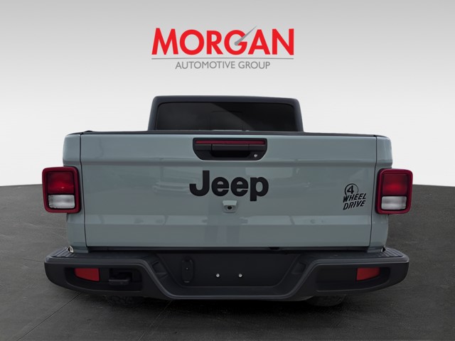 Used 2023  Jeep Willys image 4