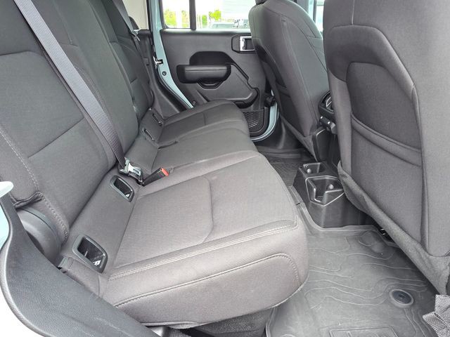 Used 2023  Jeep Willys image 14