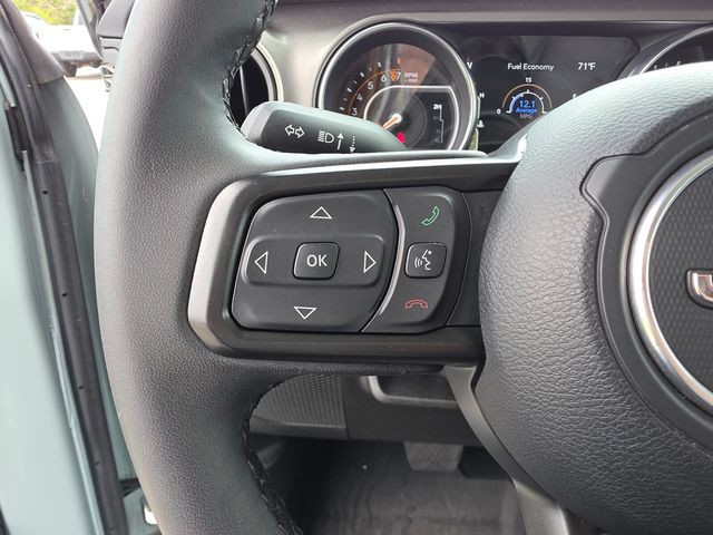 Used 2023  Jeep Willys image 27