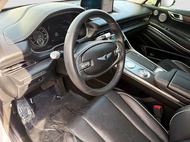 Used 2021 White Genesis 2.5T image 24