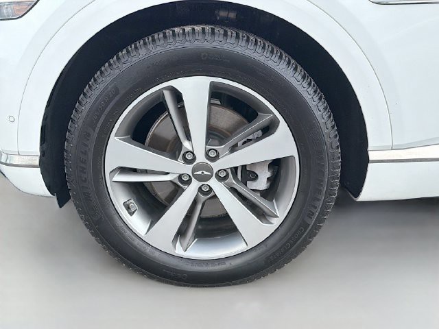 Used 2021 White Genesis 2.5T image 41
