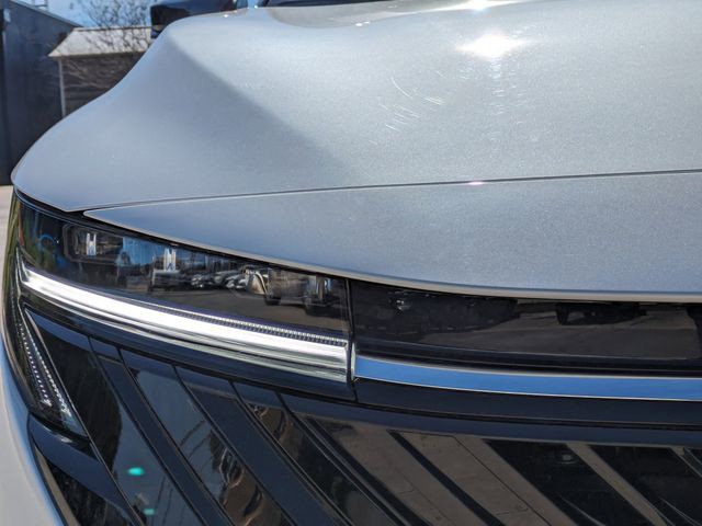 New 2026 White Nissan SR image 11