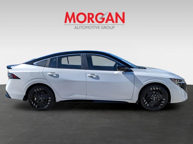New 2026 White Nissan SR image 4