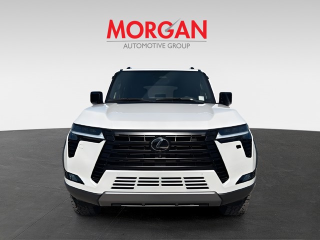 Used 2025 White Pearl Lexus GX 550 Overtrail image 7
