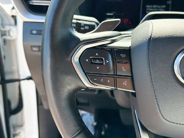 Used 2025 White Pearl Lexus GX 550 Overtrail image 33
