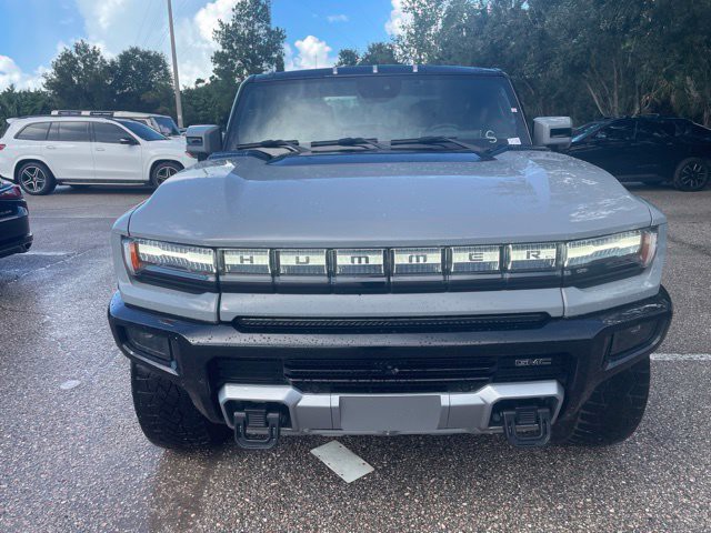 Used 2024 Meteorite Metallic (Grey) GMC 3X image 6