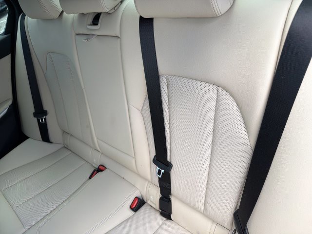 Used 2023 Skyscraper Grey Metallic BMW 330i image 18