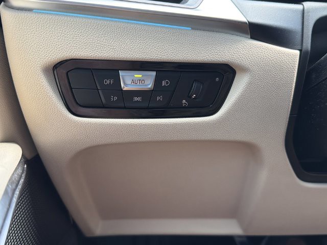 Used 2023 Skyscraper Grey Metallic BMW 330i image 27