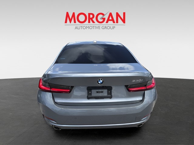 Used 2023 Skyscraper Grey Metallic BMW 330i image 5