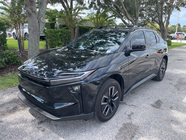 Used 2026 Midnight Black Metallic Toyota XLE image 5