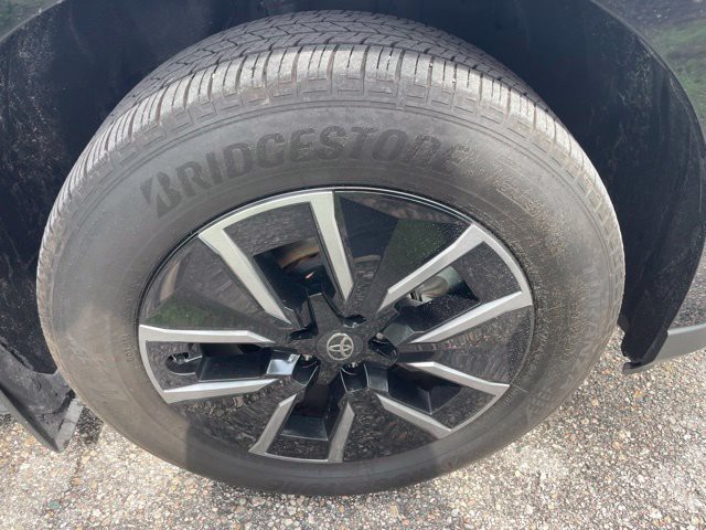 Used 2026 Midnight Black Metallic Toyota XLE image 7