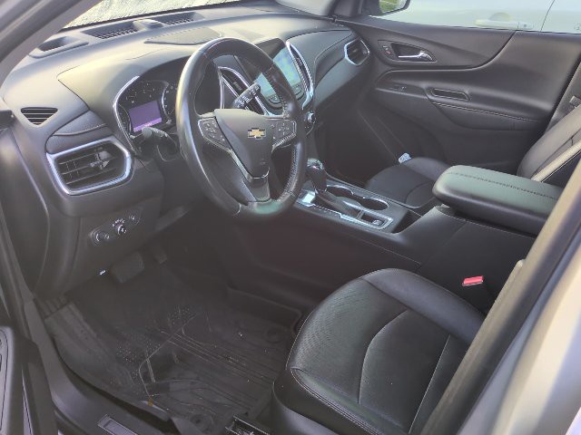 Used 2020 Silver Ice Metallic Chevrolet Premier image 5