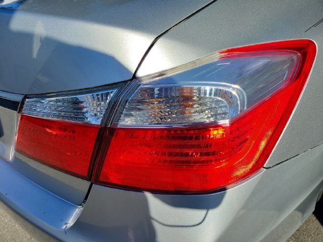 Used 2014 Silver Honda LX image 10