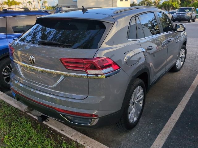 Used 2021 Gray Volkswagen 2.0T SE w/Technology image 2
