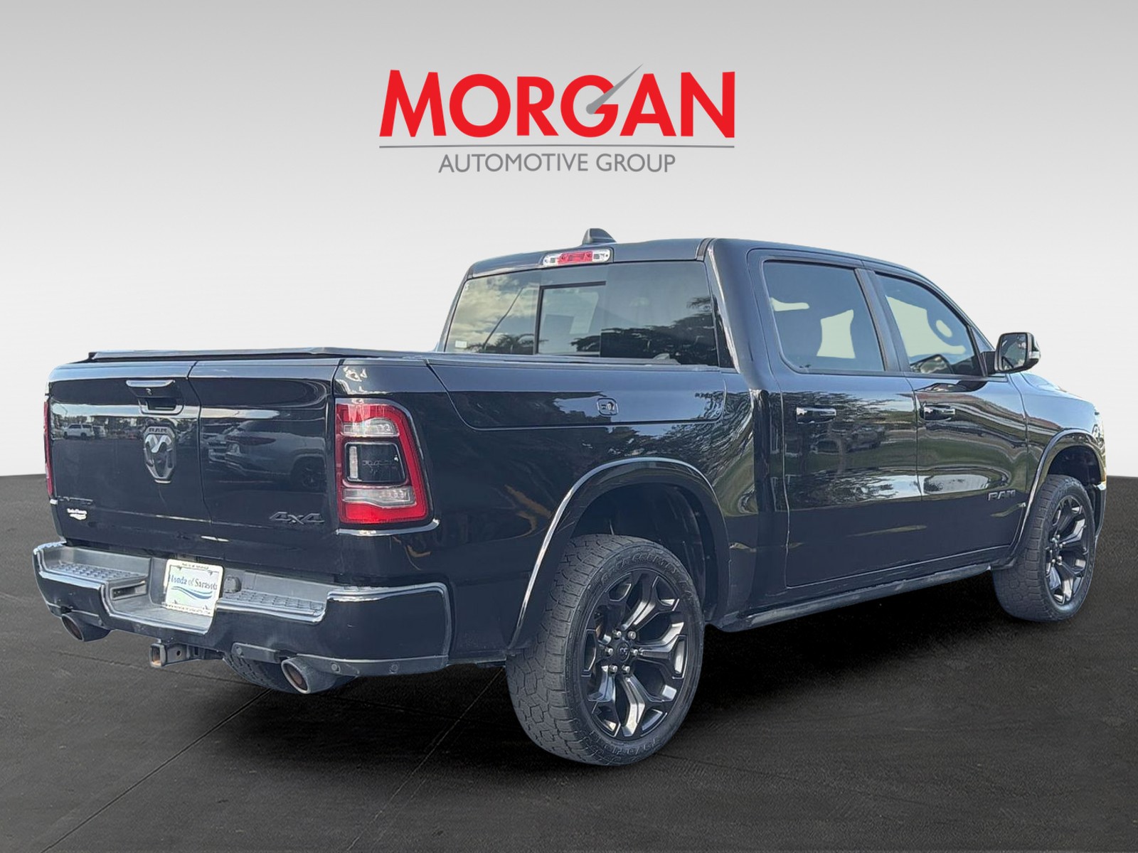 Used 2020 Diamond Black Crystal Pearlcoat Ram Limited image 4