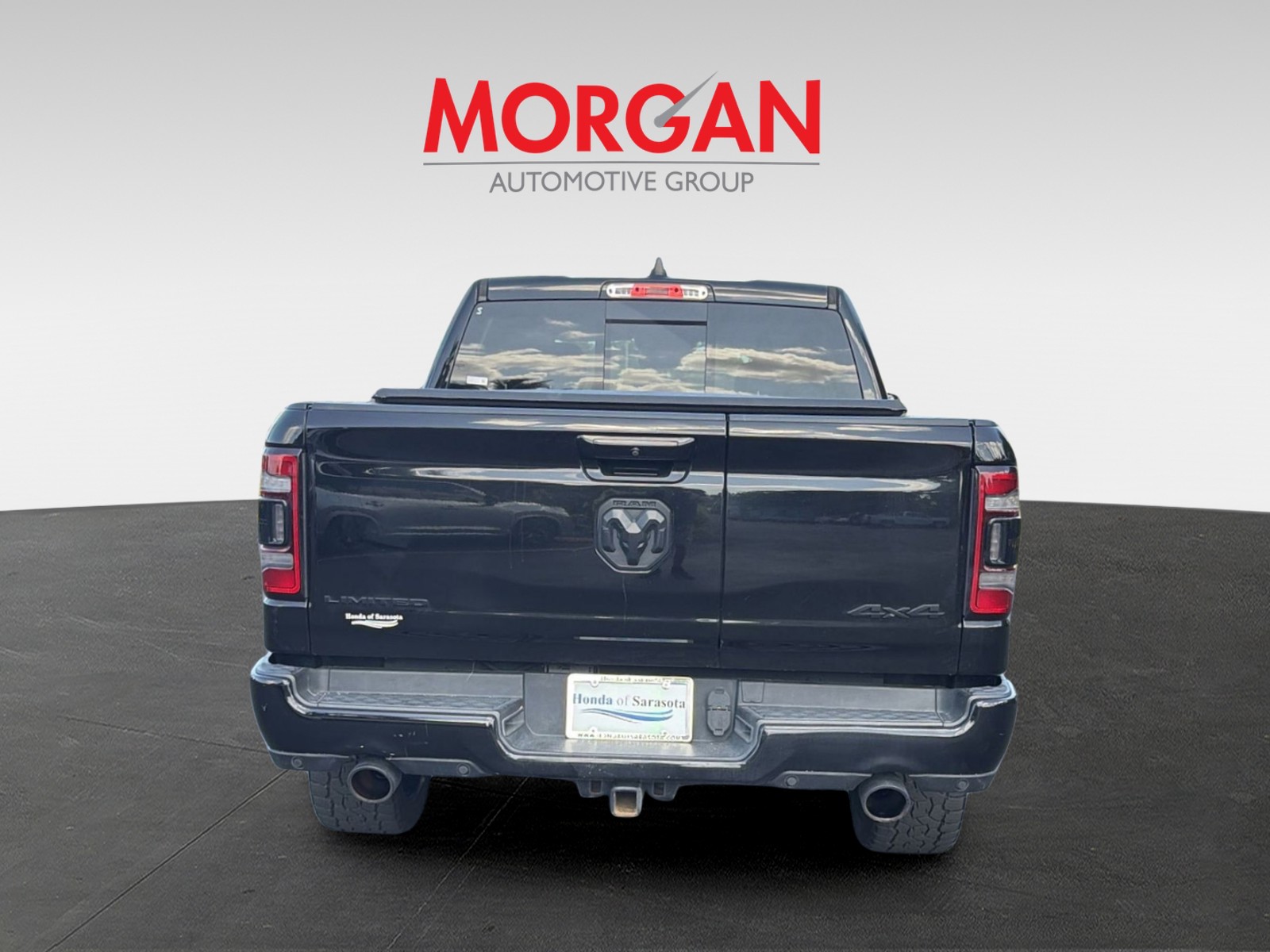 Used 2020 Diamond Black Crystal Pearlcoat Ram Limited image 5