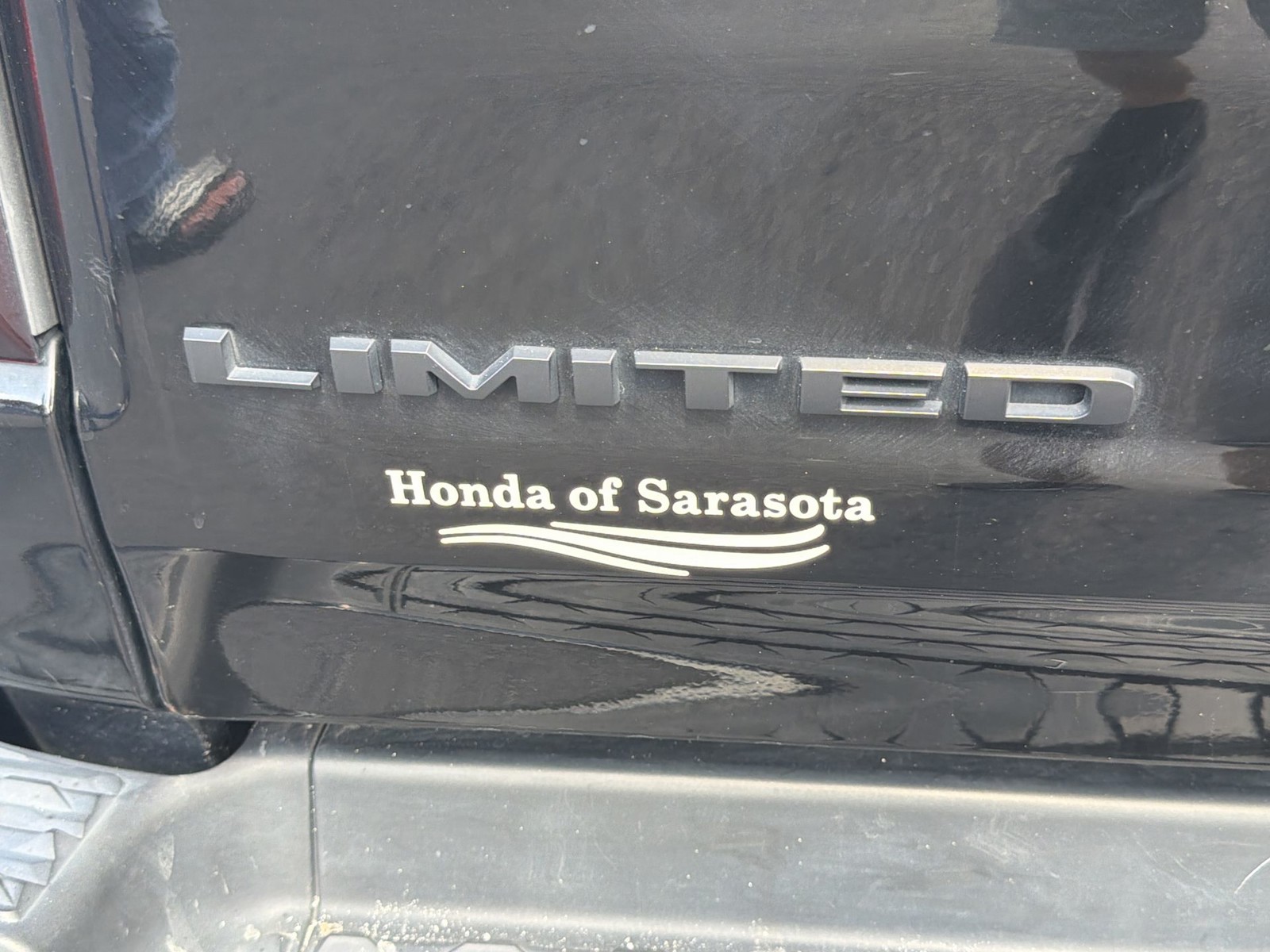 Used 2020 Diamond Black Crystal Pearlcoat Ram Limited image 12