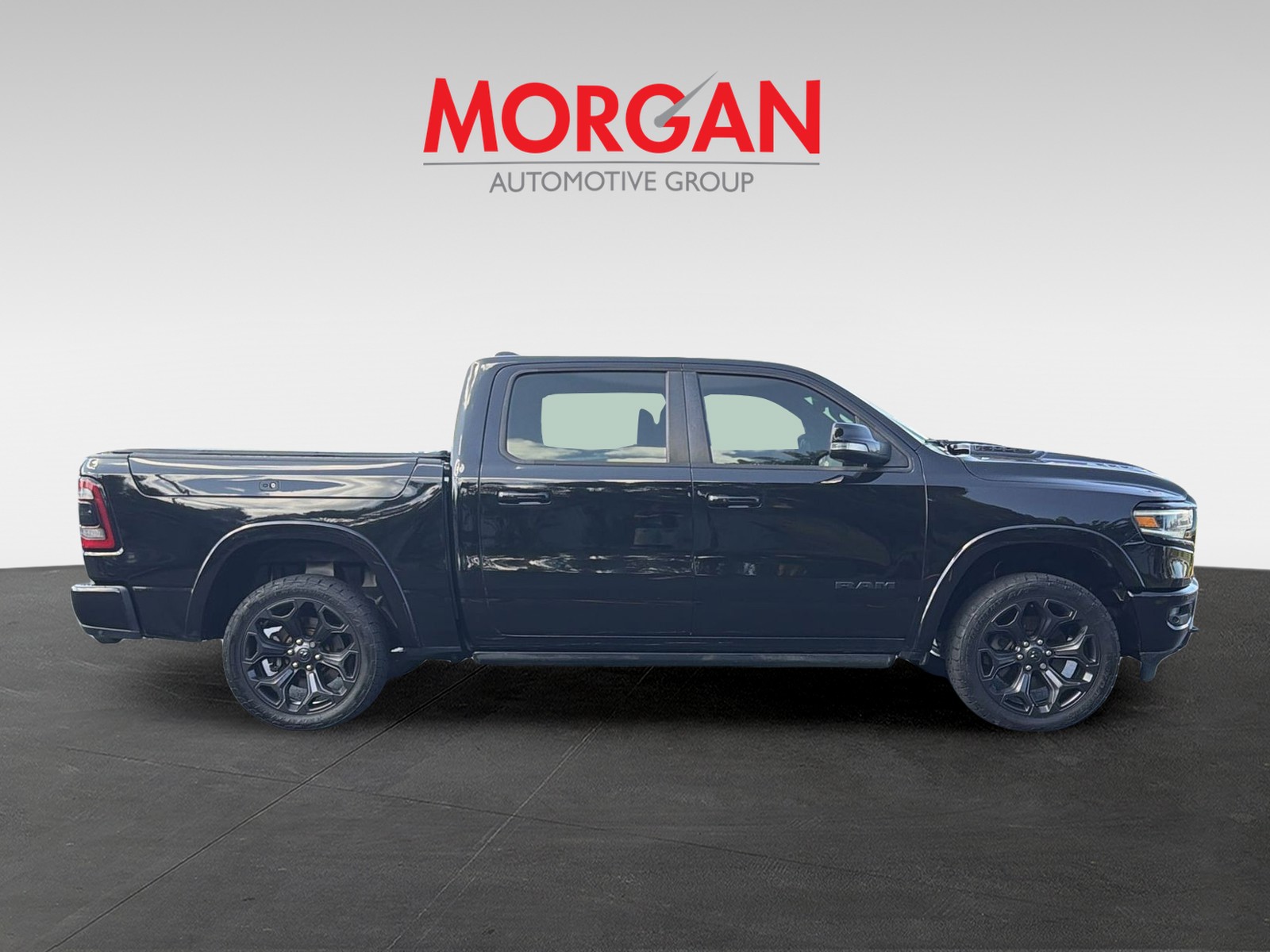 Used 2020 Diamond Black Crystal Pearlcoat Ram Limited image 3