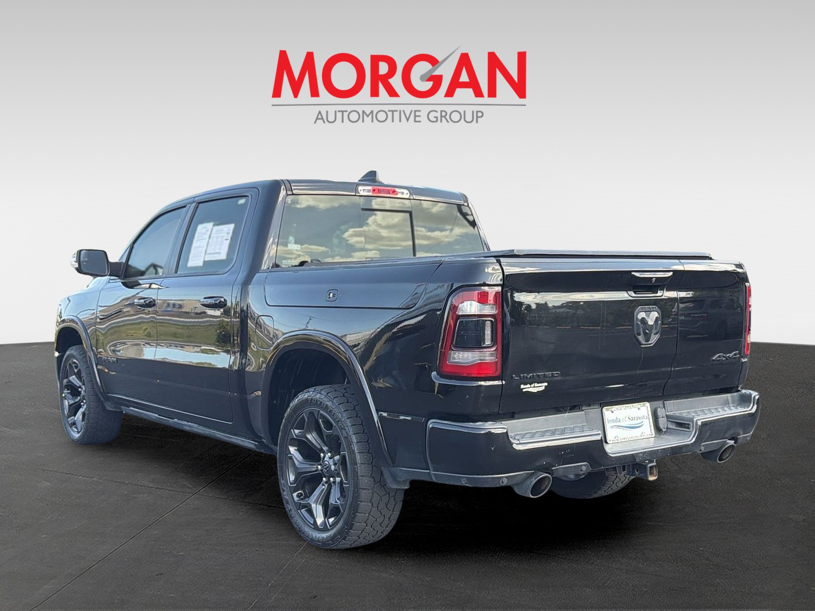 Used 2020 Diamond Black Crystal Pearlcoat Ram Limited image 6