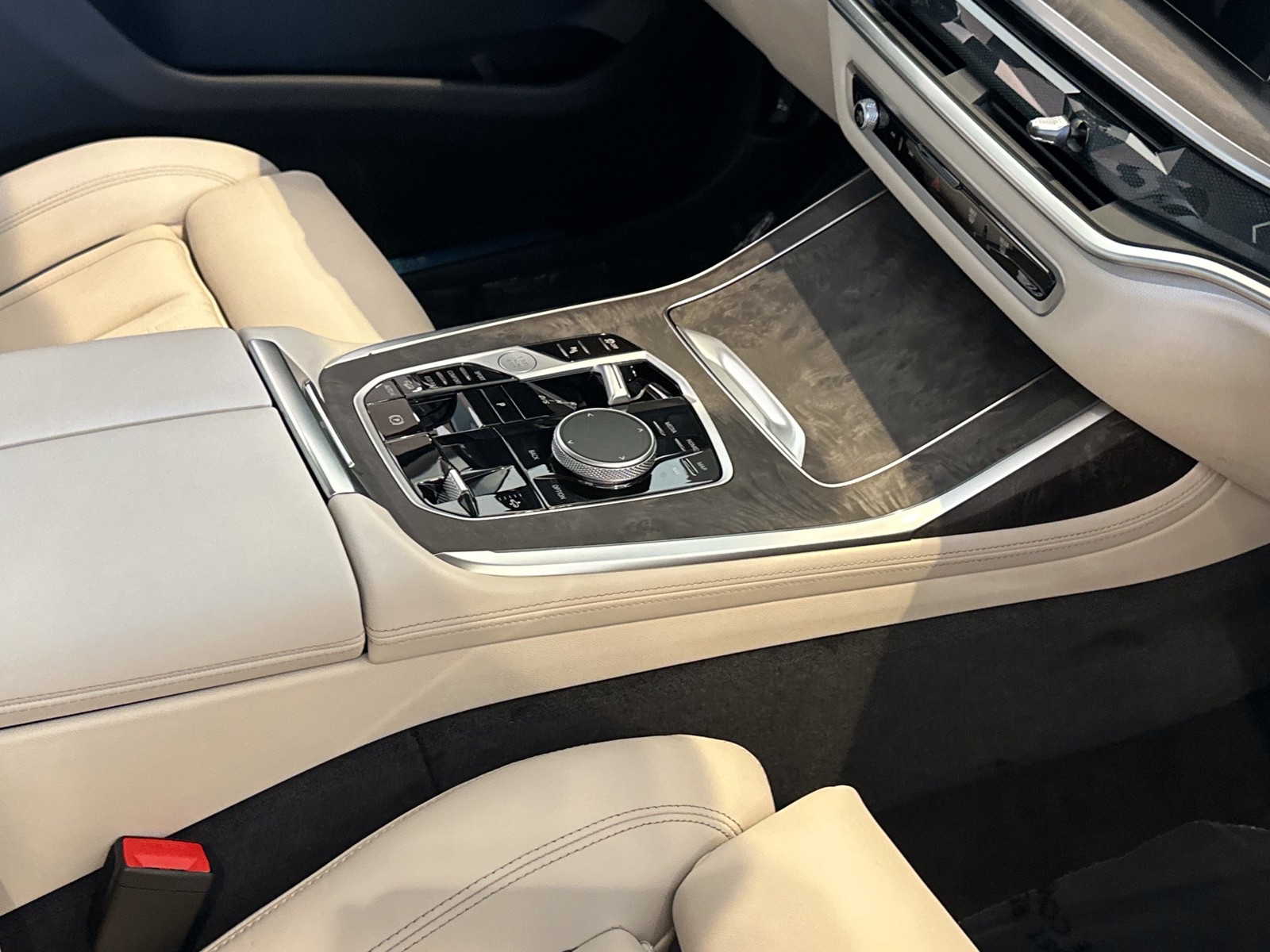New 2027 Black BMW xDrive40i image 17
