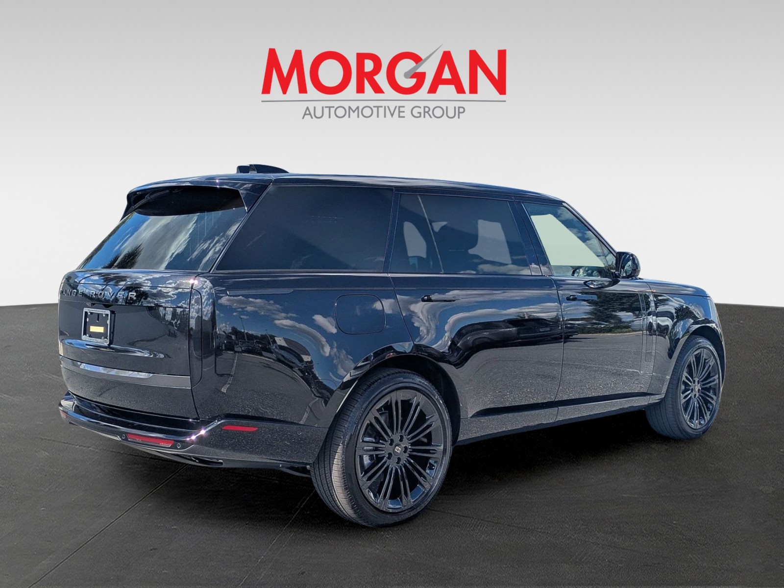 New 2027 Black Land Rover SE image 6