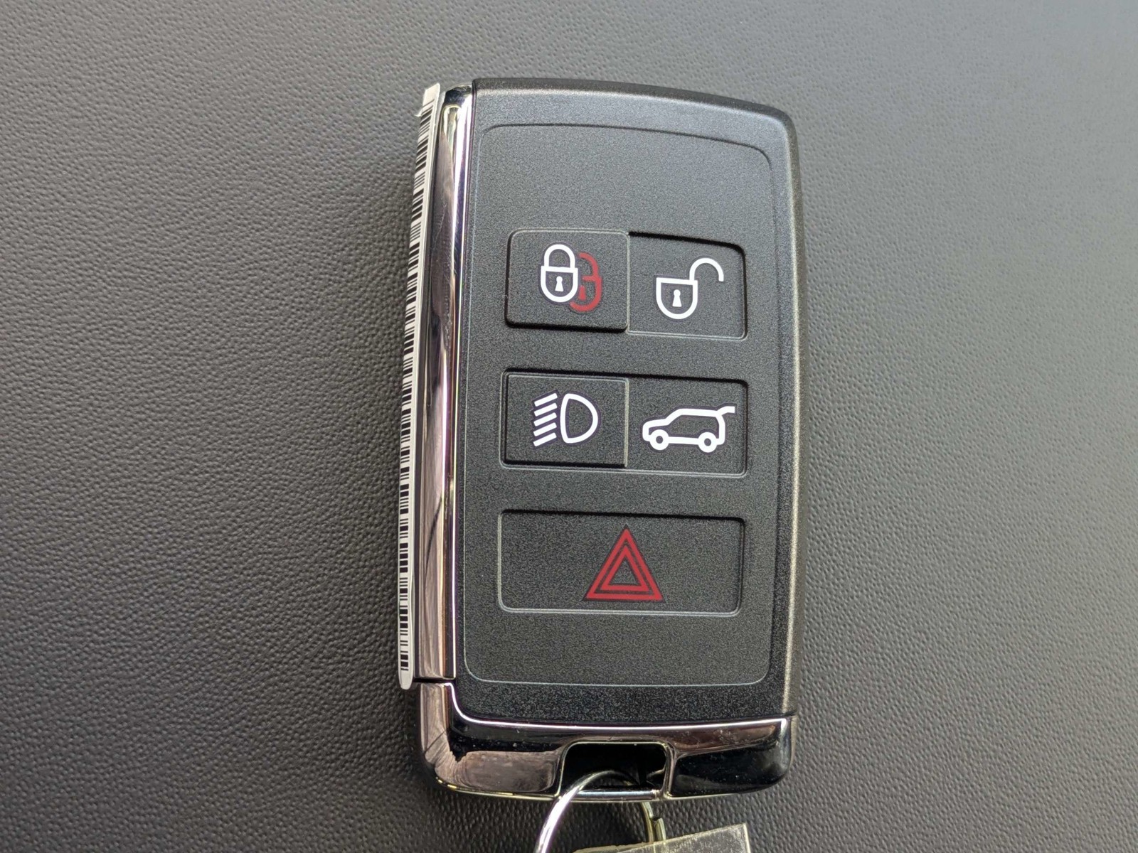 New 2027 Black Land Rover SE image 30