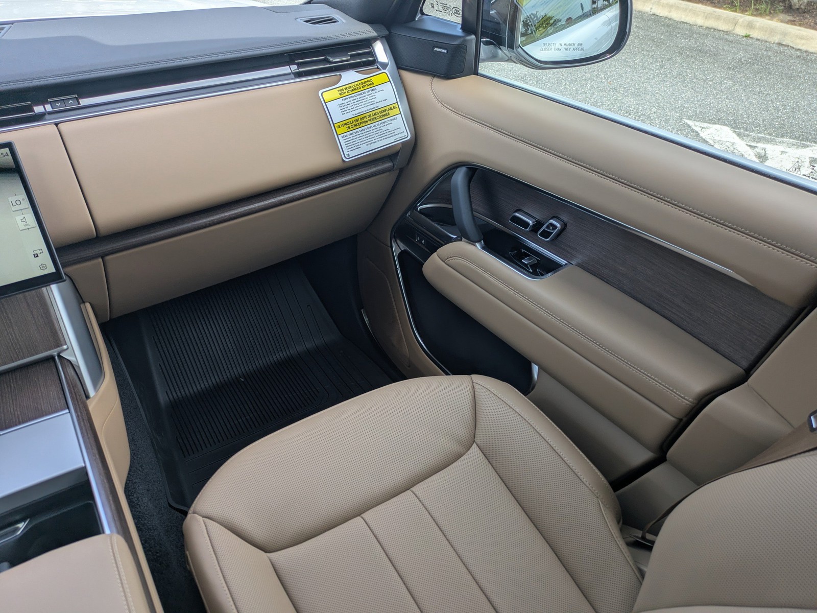 New 2026 White Land Rover SE image 17