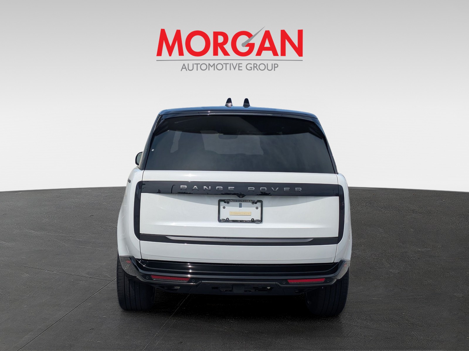 New 2026 White Land Rover SE image 5