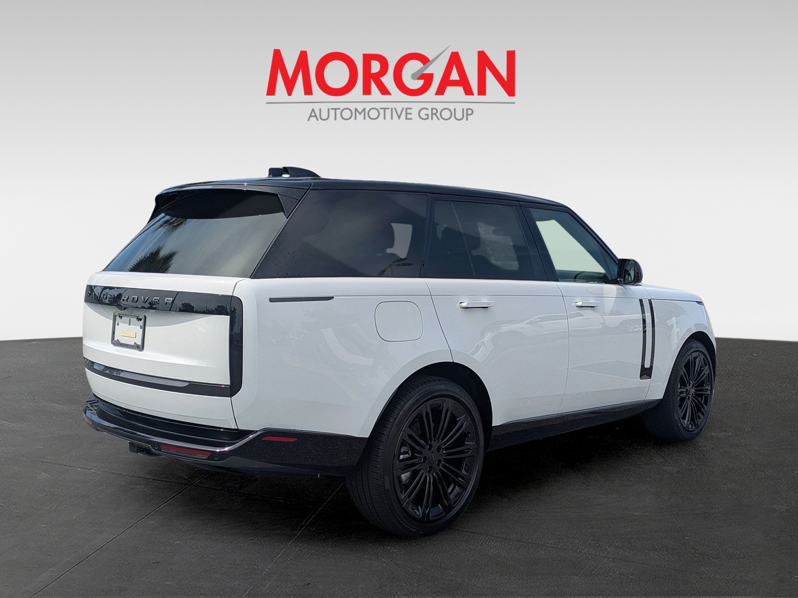 New 2026 White Land Rover SE image 6