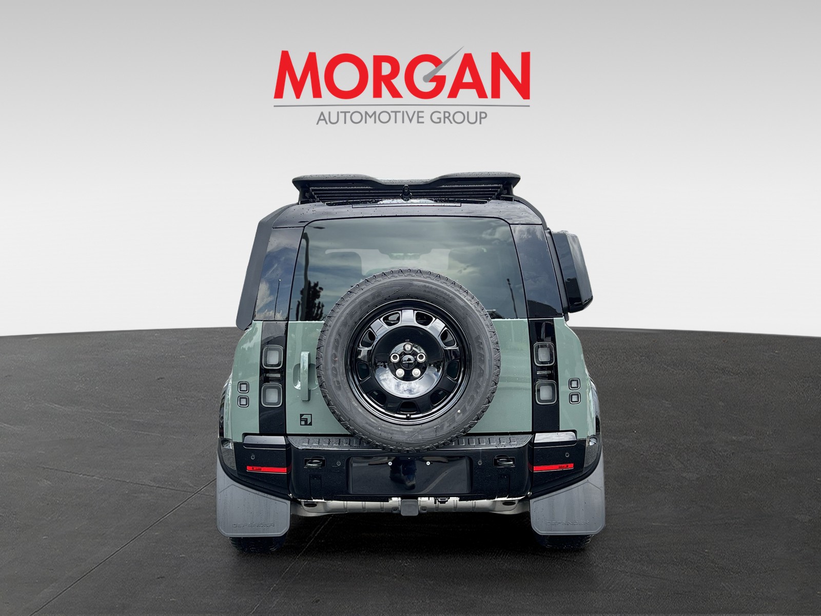 New 2026 Green Land Rover Trophy Edition Keswick image 4