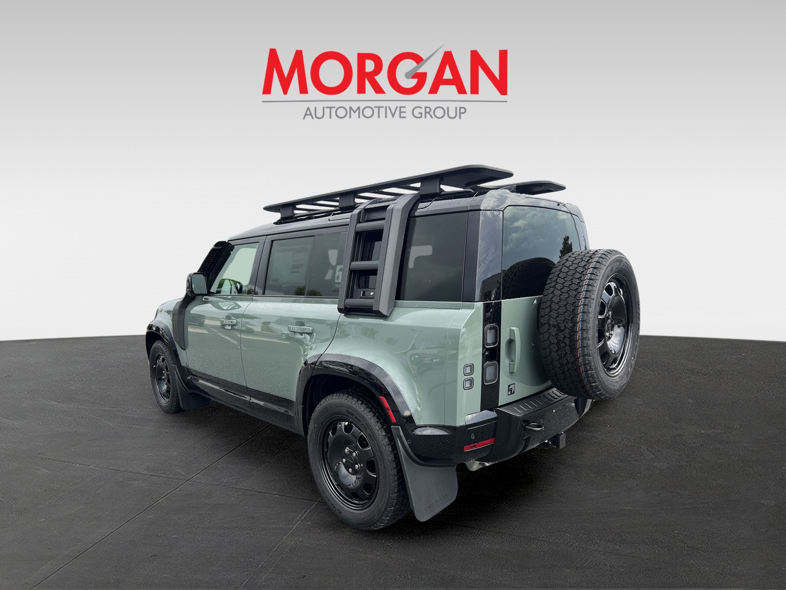 New 2026 Green Land Rover Trophy Edition Keswick image 3