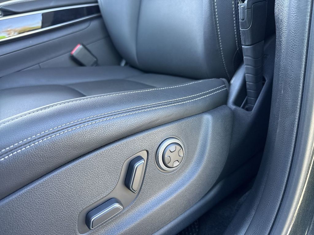 2025 GENESIS GV70 Standard - Photo 12