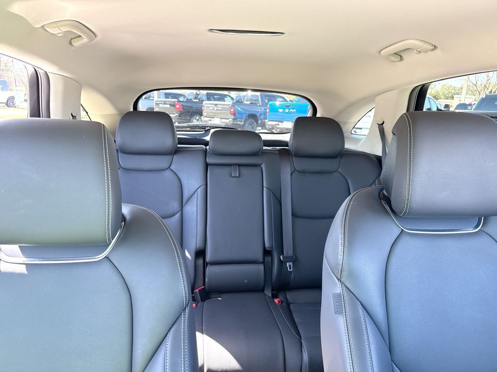2025 GENESIS GV70 Standard - Photo 27