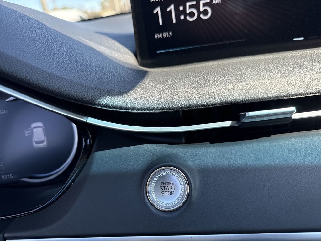 2025 GENESIS GV70 Standard - Photo 18